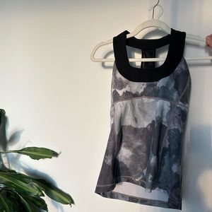 Lululemon workout tank